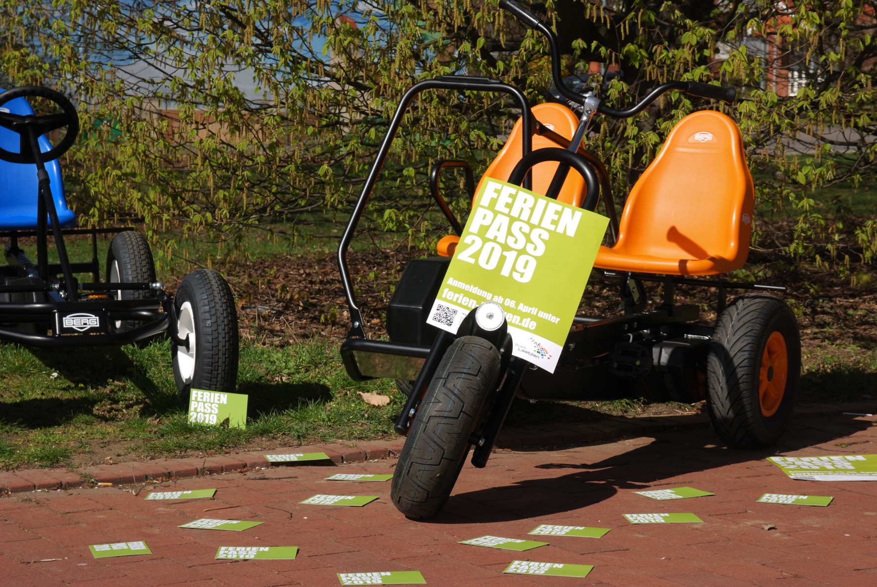Eine gelbes Go-Kart des Kinder- und Jugendbüros