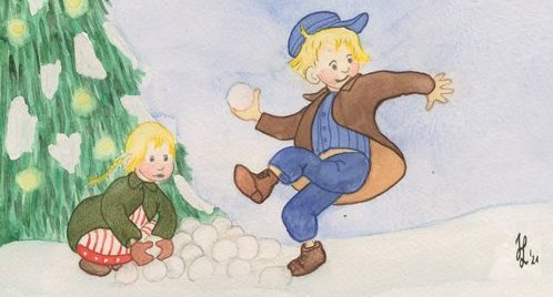 zwei Kinder spielen im Schnee, im Hintergrund ist ein Weihnachtsbaum
