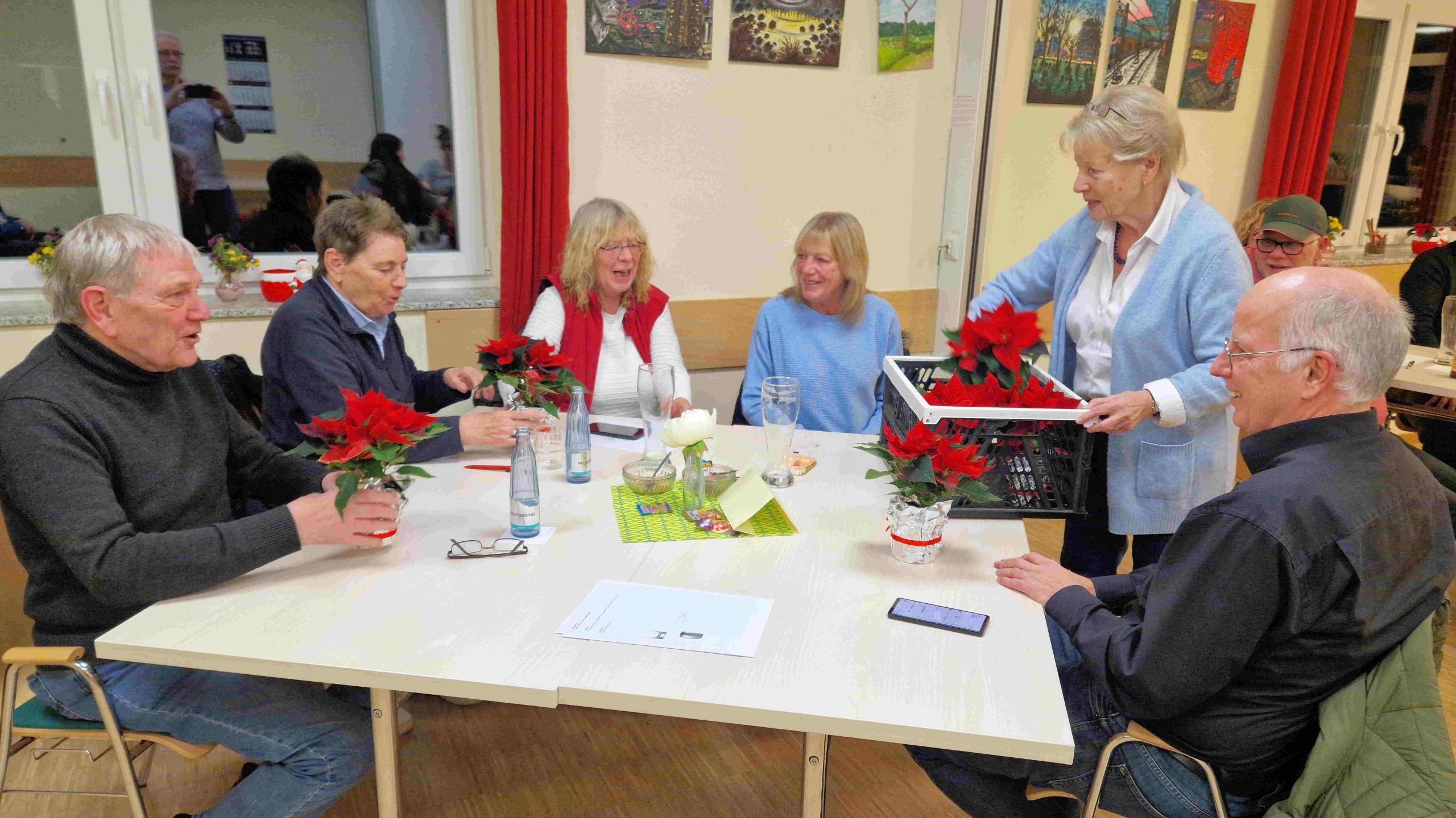 Teilnehmende des Tablequiz Rethemn im Familienzentrum