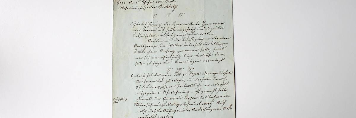 Historisches Schriftstück auf einer Seite