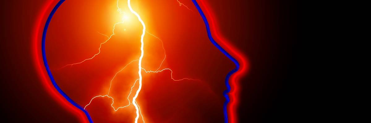 Zeichnung eines Kopfes, durch den ein Blitz fährt