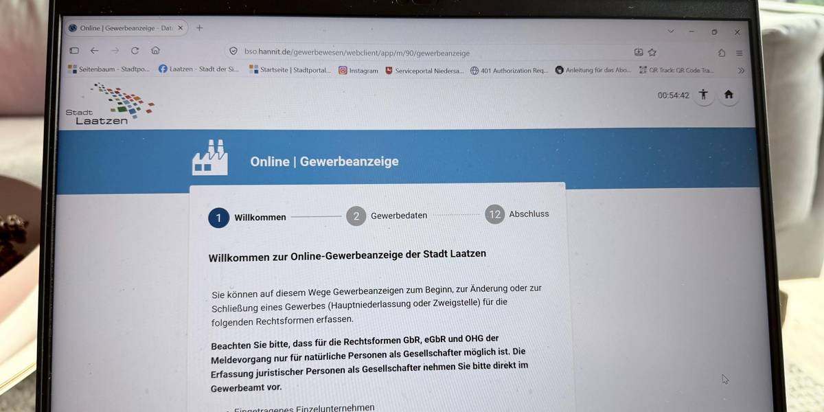 Symbolbild © Stadt Laatzen Rechner mit Anmeldemaske für Gewerbemeldungender Stadt Laatzen.
