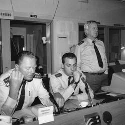 3 Polizisten im Polizeirevier