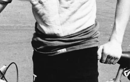 Radfahrer mit Fahrrad