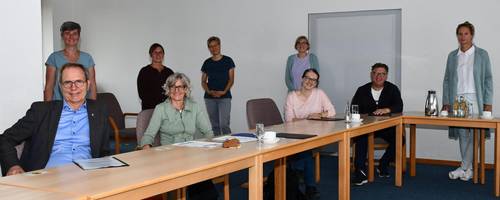 20200909 01 Foto Vertrag Hilfe Frauen