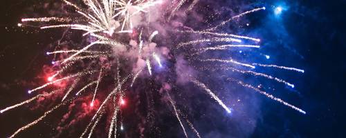 Silvesterfeuerwerk am Nachthimmel