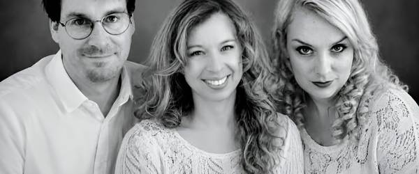 Portrait eines Mannes und zweier Frauen